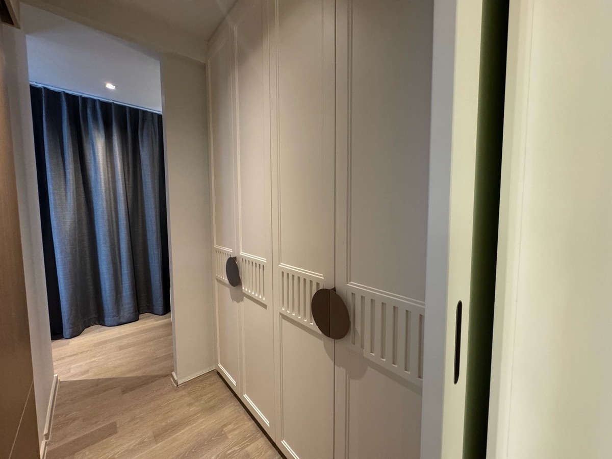 ขายคอนโดสีลม ศาลาแดง บางรัก : ขายห้อง ชั้นสูง พร้อมเฟอร์ ตามรูป Ashton Silom ราคา 11.17 ล้านบาท ติดต่อ 0869017364