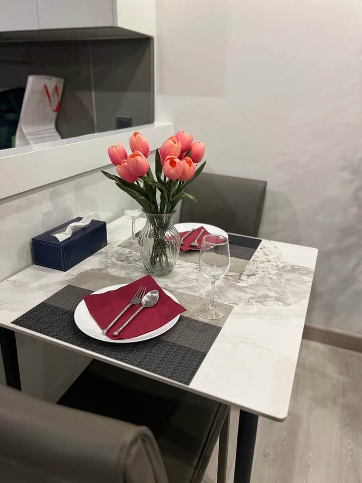 ให้เช่าคอนโดสุขุมวิท อโศก ทองหล่อ : [Can negotiable]🐶🐱 Pet Friendly - M Thonglor10 (2Bed2Bath with Bathtub) Facing South & East (the best and biggest 2BR)