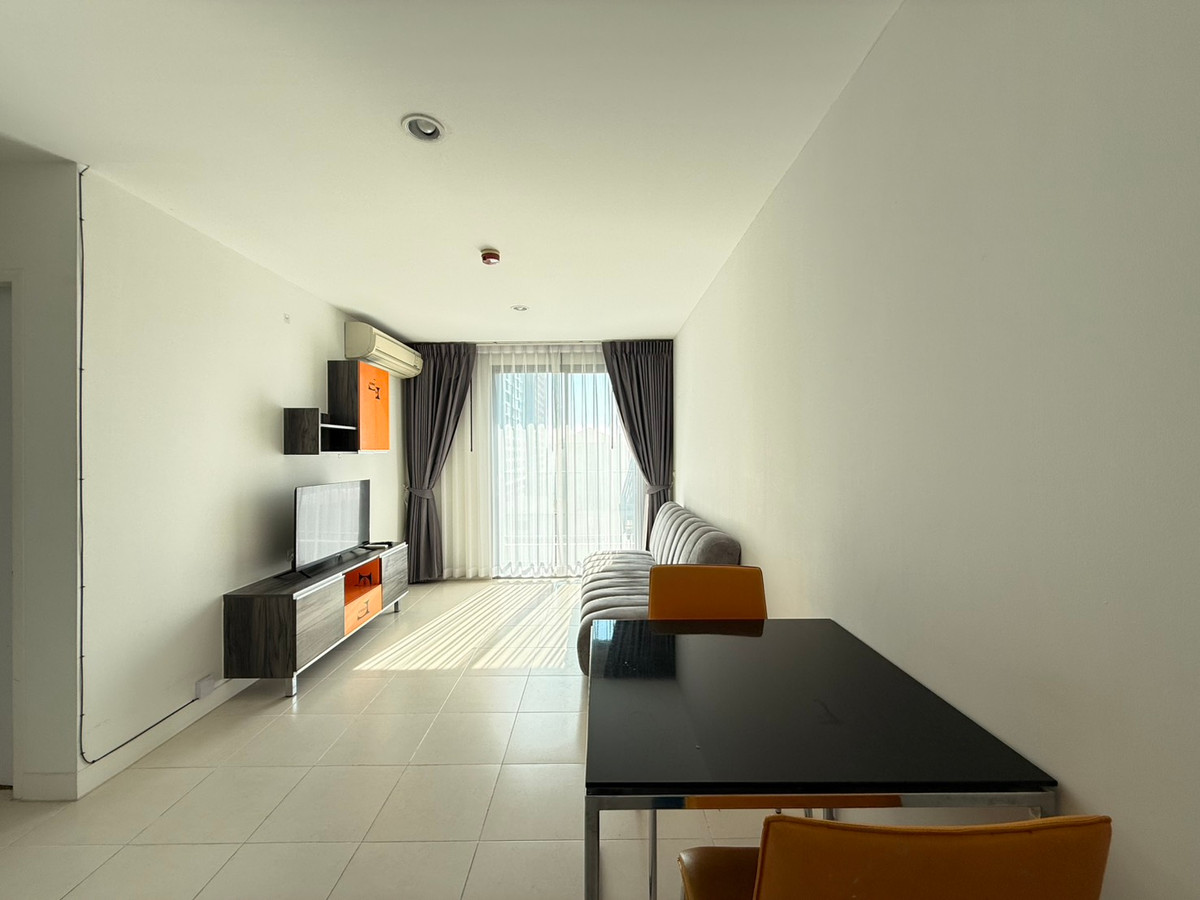 For RentCondoBangna, Bearing, Lasalle : For Rent: Vogue Place Sukhumvit 107 (BTS Bearing)  Big Room