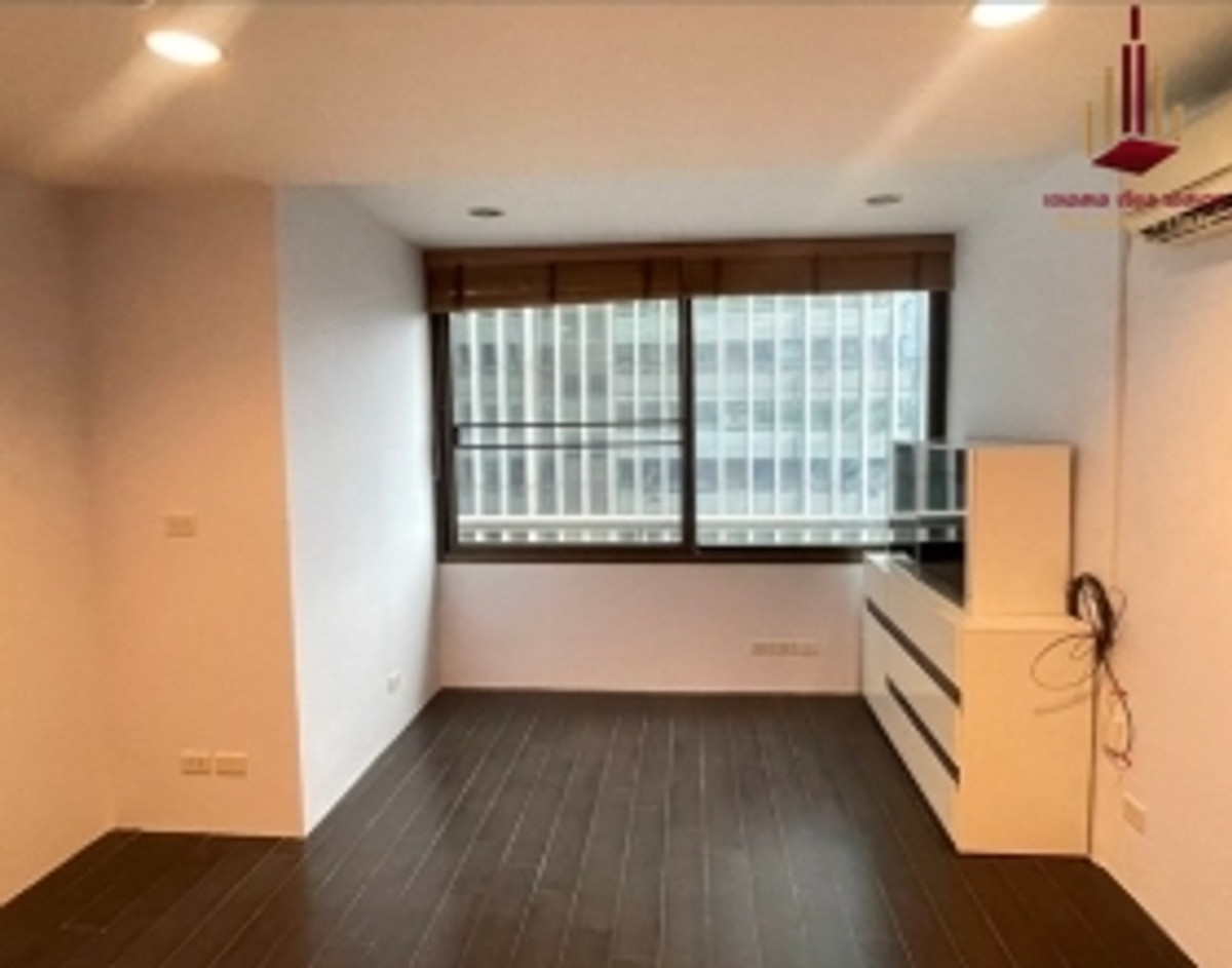For RentCondoSukhumvit, Asoke, Thonglor : ✨ For Rent: Asoke Tower Condo ✨ 💰 Only 28,000 THB/month