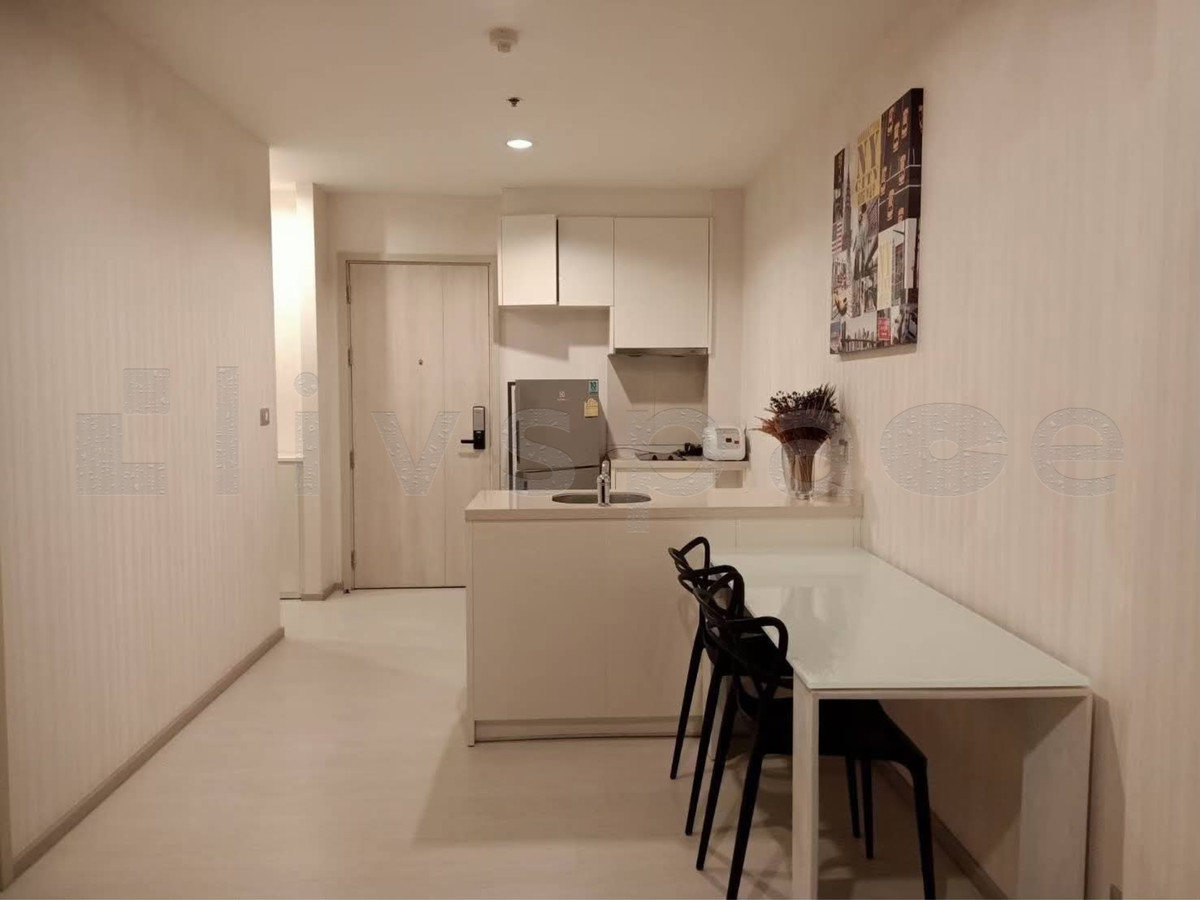 ขายคอนโดสุขุมวิท อโศก ทองหล่อ : ▚ LF214ツ ขาย: Rhythm Sukhumvit 42 – 1 Bed 45 ตร.ม. 🏙️💰 ราคาถูกที่สุด! ลดจาก 6.9 เหลือ 6.2 ล้าน (Net) ใกล้ BTS เอกมัย หลัง Gateway Ekkamai