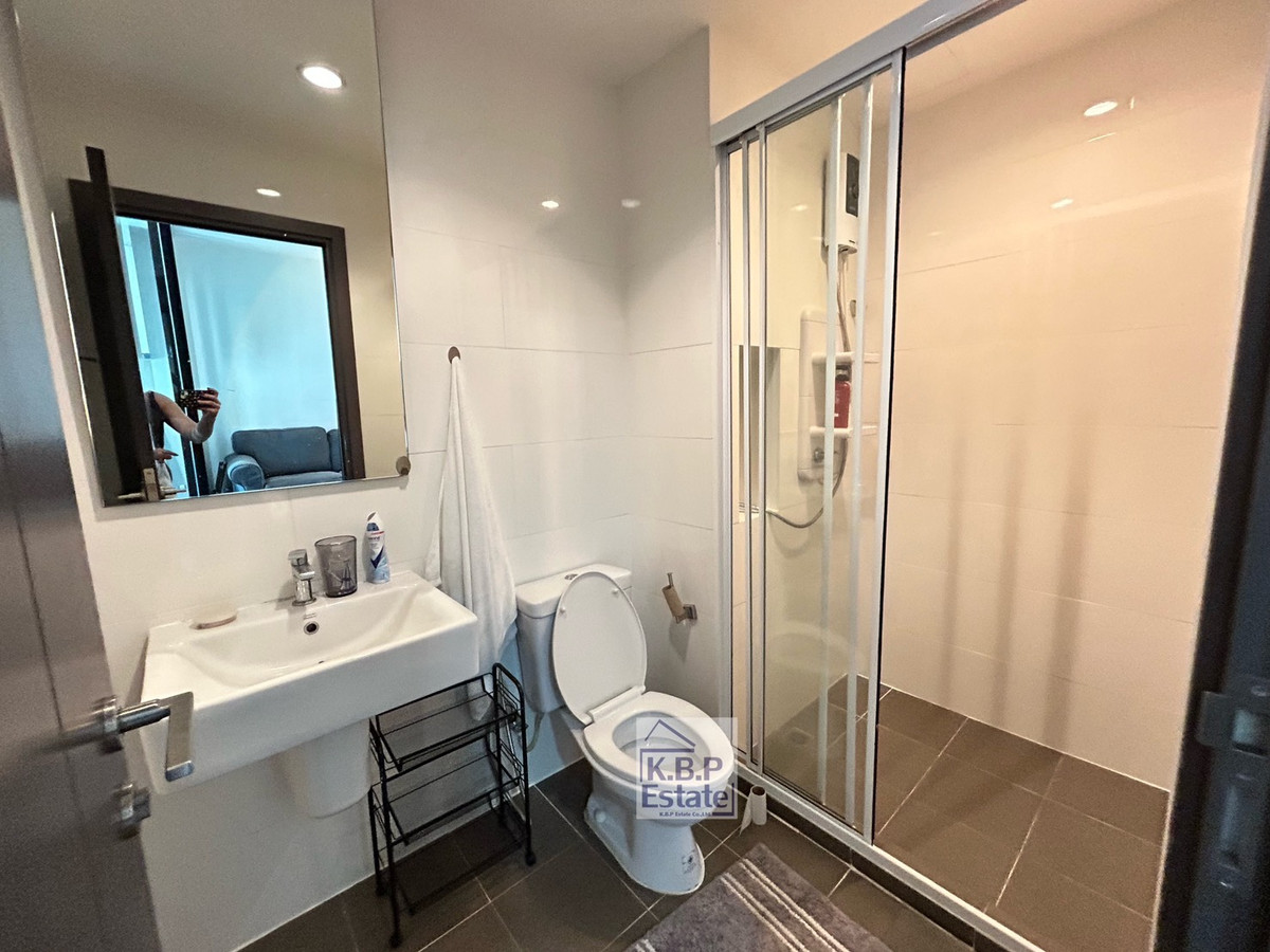 For RentCondoOnnut, Udomsuk : RENT The base park west  1Bed 1Bath 30 Sqm. Fully Furniture Ready to Move NOW