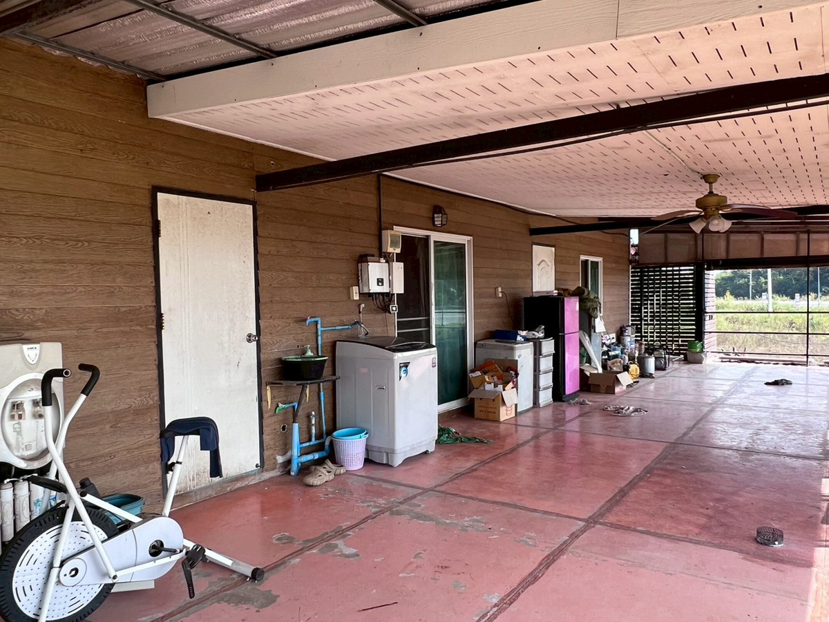 For SaleHouseSing Buri : 95546 - 2-story garden house for sale with land, 4 rai 3 ngan 5 sq m., Phrom Buri District, Sing Buri Province, next to Highway 309.
