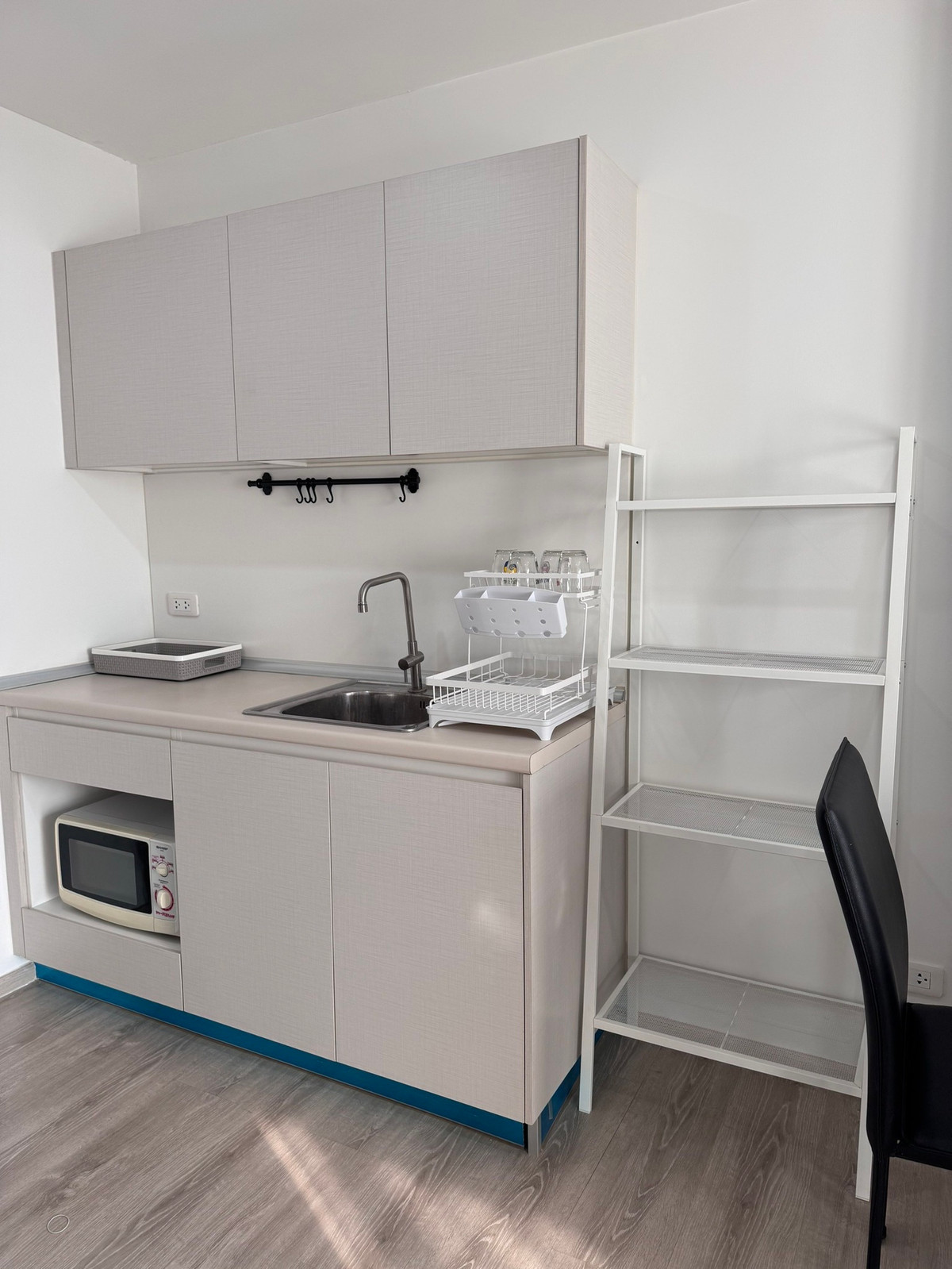 For RentCondoBang kae, Phetkasem : For Rent ✨ Chewathai Phetkasem 27 ✨ Opposite Siam University, near BTS & MRT Bang Wa. Convenient transportation.