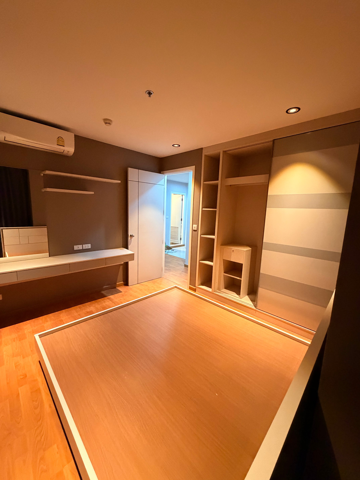 ขายคอนโดบางแค เพชรเกษม : ขายด่วน! ห้อง 2 ห้องนอนขนาด 53.26 ตรม ถูกสุดในโครงการนี้ (เจ้าของขายเอง)