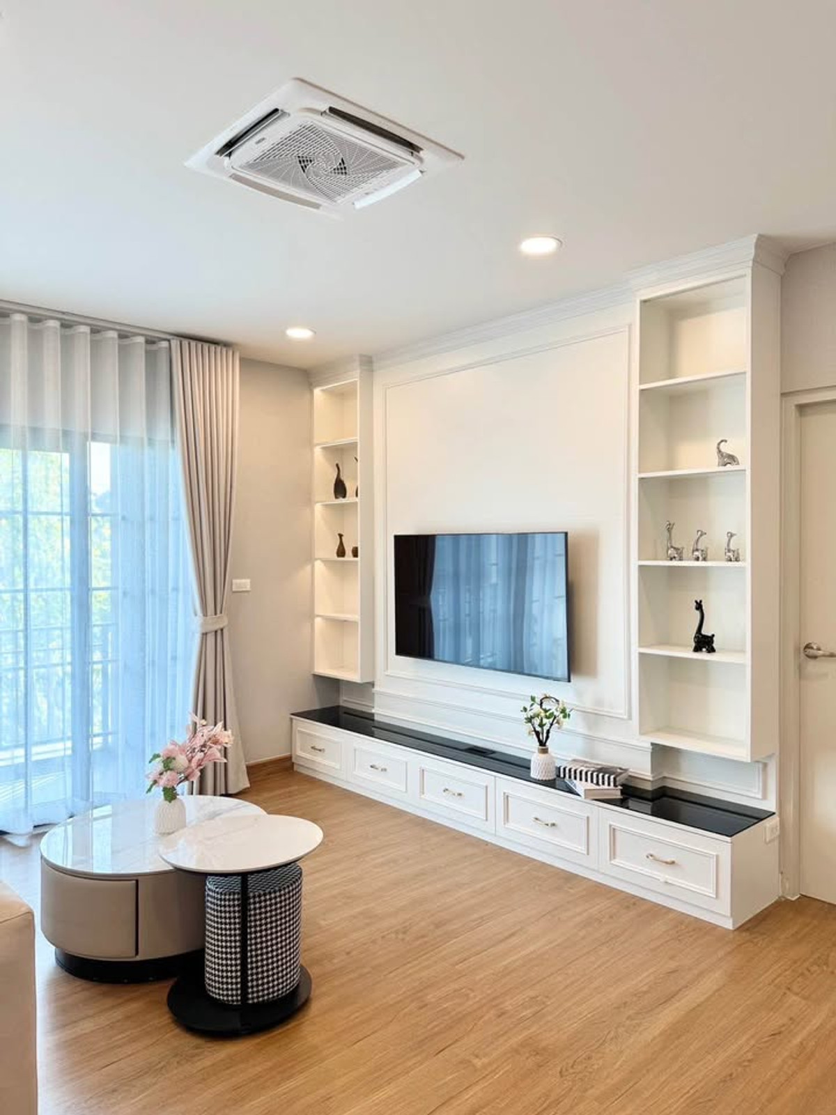 ขายบ้านบางนา แบริ่ง ลาซาล : เซนโทร บางนา เฟส 2 / 4 ห้องนอน (ขาย), Centro Bangna Phase 2 / 4 Bedrooms (FOR SALE) YOK021