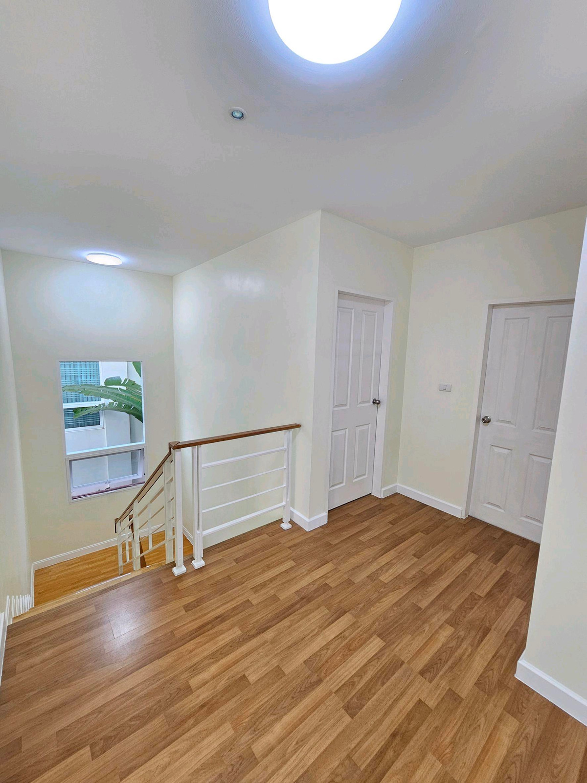 ขายบ้านนวมินทร์ รามอินทรา : ขายด่วน 🎉 บ้านเดี่ยว เดอะ เซนโทร รามอินทรา 54.2 ตร.วา 3 นอน 3 น้ำ รีโนเวทใหม่ พร้อมอยู่ ใกล้แฟชั่นไอส์แลนด์ ☎️ 094-429-7915 (เปิ้ล) 