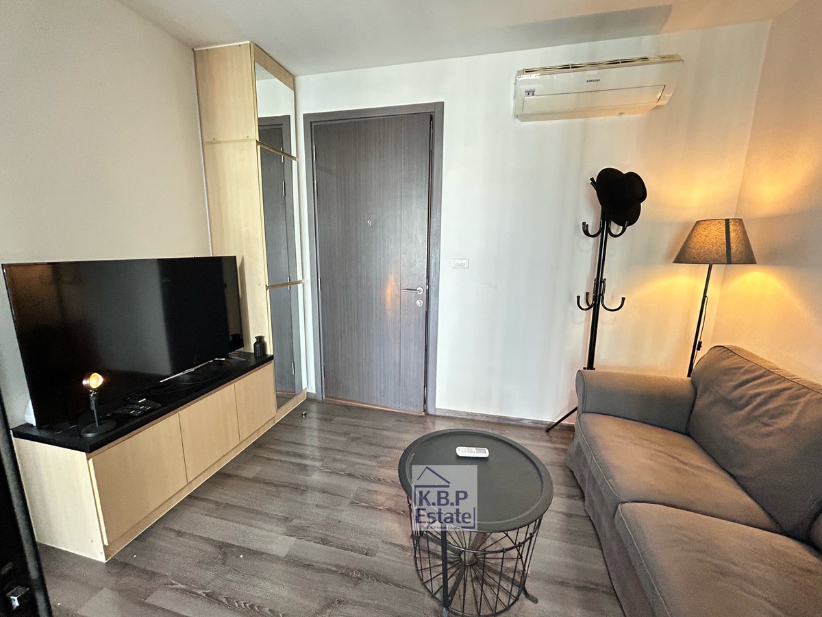 For RentCondoOnnut, Udomsuk : RENT The base park west  1Bed 1Bath 30 Sqm. Fully Furniture Ready to Move NOW
