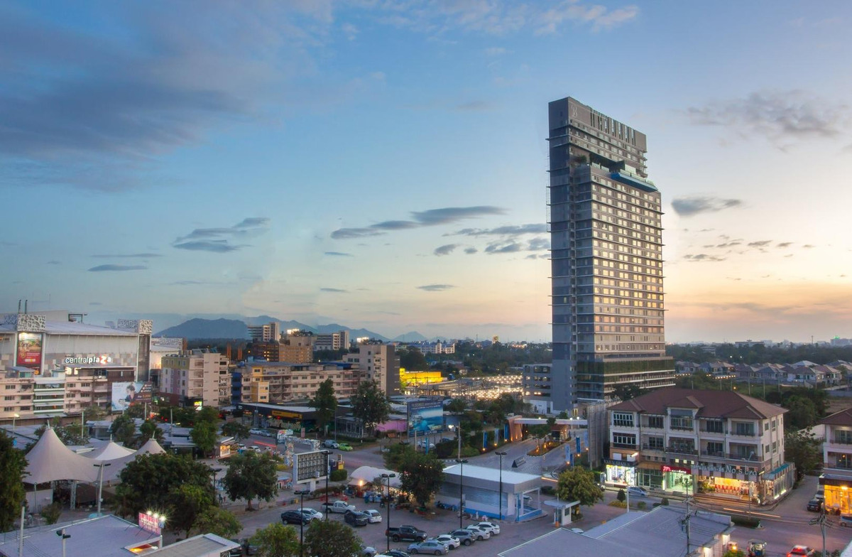 For SaleCondoPattaya, Bangsaen, Chonburi : Condo for sale at Casalunar Mesto (Casaluna Mesto). The owner is selling it himself. Contact urgently.