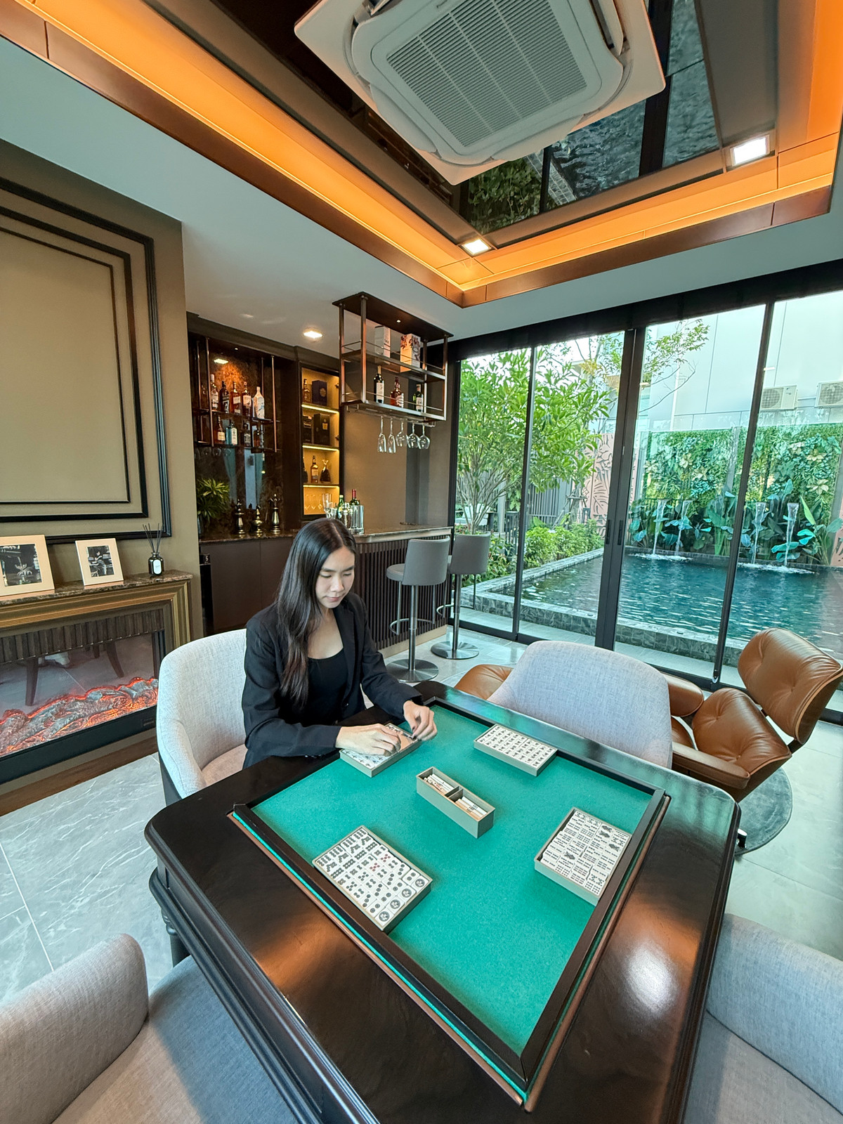 For SaleHouseLadkrabang, Suwannaphum Airport : THE ONE Signature Bangna–Rama 9 Trenda – Luxury 3-Storey Detached Pool Villa in Bangna–Rama 9 Please call: 082-894-4624