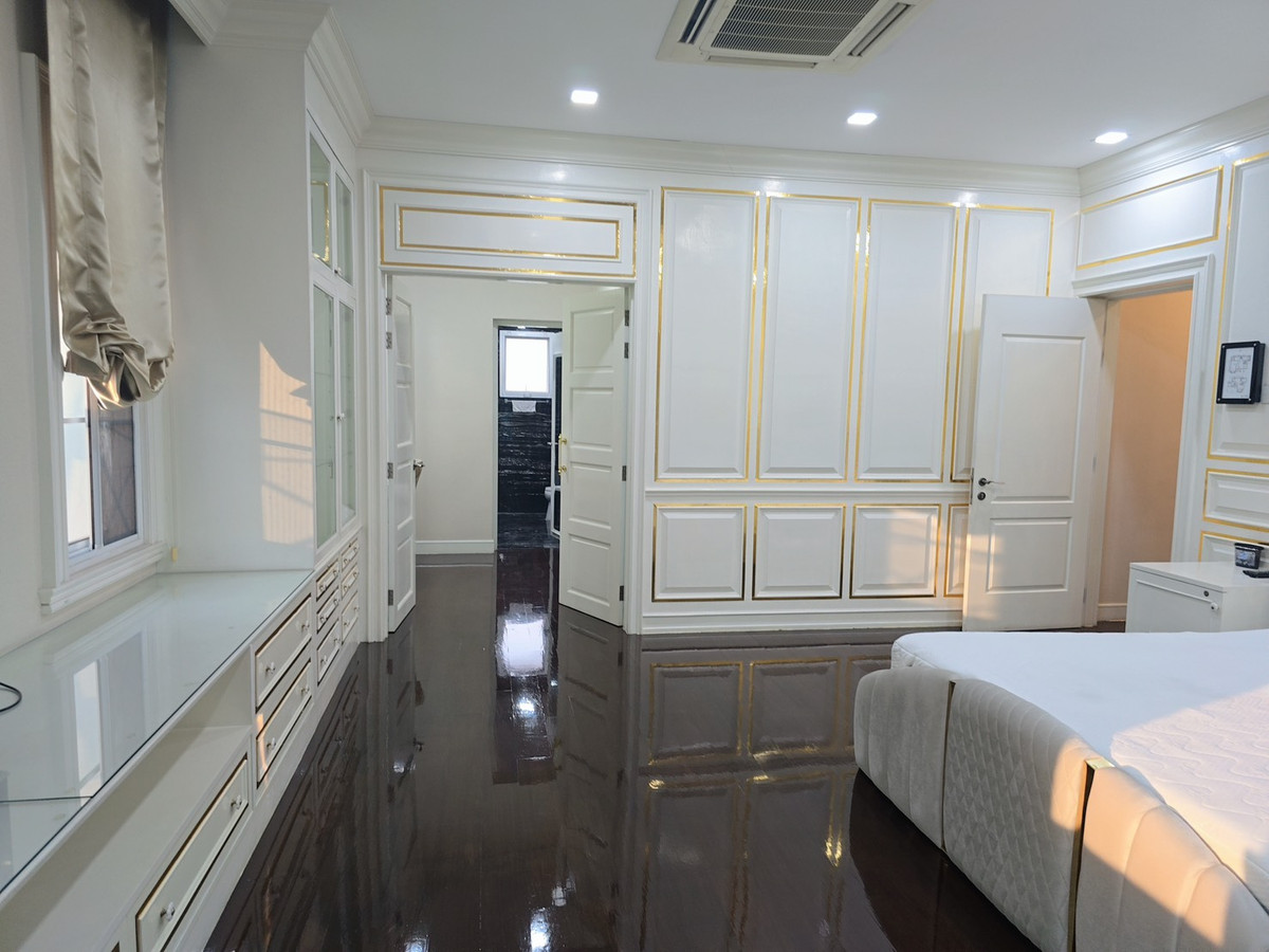 ขายบ้านบางนา แบริ่ง ลาซาล : นาราสิริ บางนา / 4 ห้องนอน (ขาย), Narasiri Bangna / 4 Bedrooms (FOR SALE) YOK003