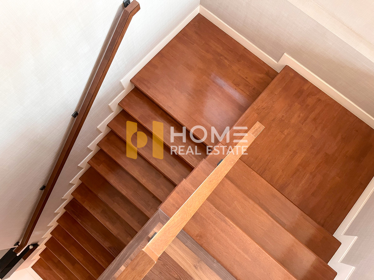 ขายบ้านลาดกระบัง สุวรรณภูมิ : มัณฑนา อ่อนนุช - วงแหวน 4 / 6 ห้องนอน (ขาย), Manthana Onnut - Wongwan 4 / 6 Bedrooms (FOR SALE) POON136