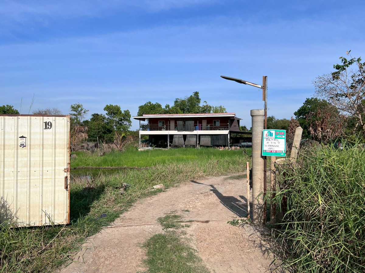 For SaleHouseSing Buri : 95546 - 2-story garden house for sale with land, 4 rai 3 ngan 5 sq m., Phrom Buri District, Sing Buri Province, next to Highway 309.