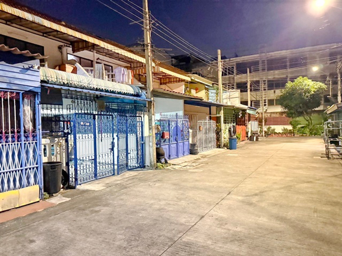 ให้เช่าทาวน์โฮมท่าพระ ตลาดพลู วุฒากาศ : ห้องนอน 2 ห้องน้ำ ใกล้ถนนกัลปพฤกษ์ Big C กัลปพฤกษ์ 2.4 กม. . 16 ตร.ว. 138 ตร.ม. Makro กำนันแม้น24-32 ทาวน์เฮ้าส์ให้เช่า 2 ชั้น 2