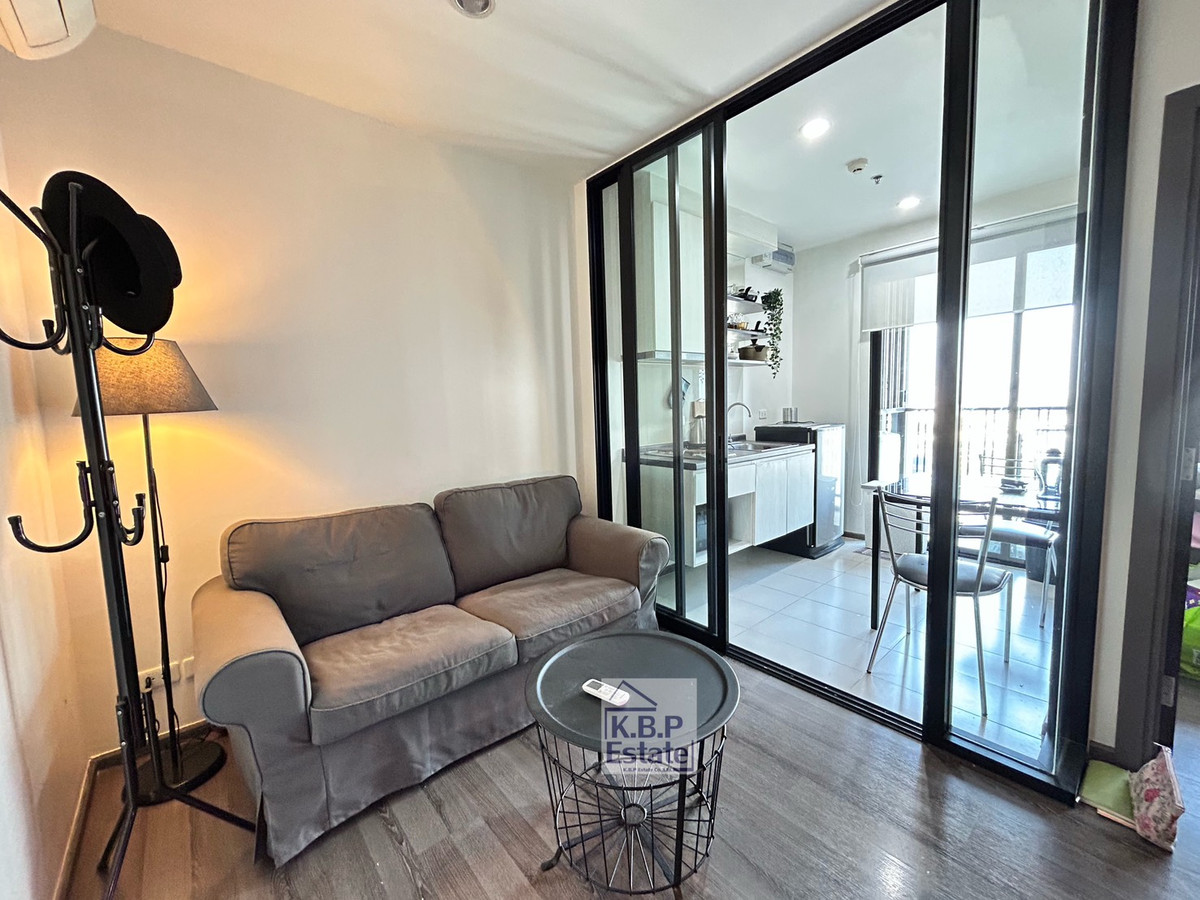 For RentCondoOnnut, Udomsuk : RENT The base park west  1Bed 1Bath 30 Sqm. Fully Furniture Ready to Move NOW