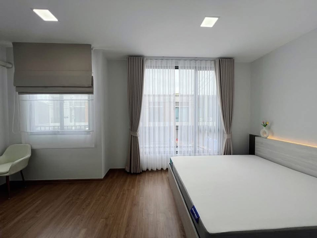 ให้เช่าทาวน์โฮมบางนา แบริ่ง ลาซาล : ให้เช่าบ้านโครงการ  Pleno Sukhumvit Bangna2 เฟอร์นิเจอร์ครบ , ส่วนกลางใหญ่ สระว่ายน้ำ ฟิตเนต