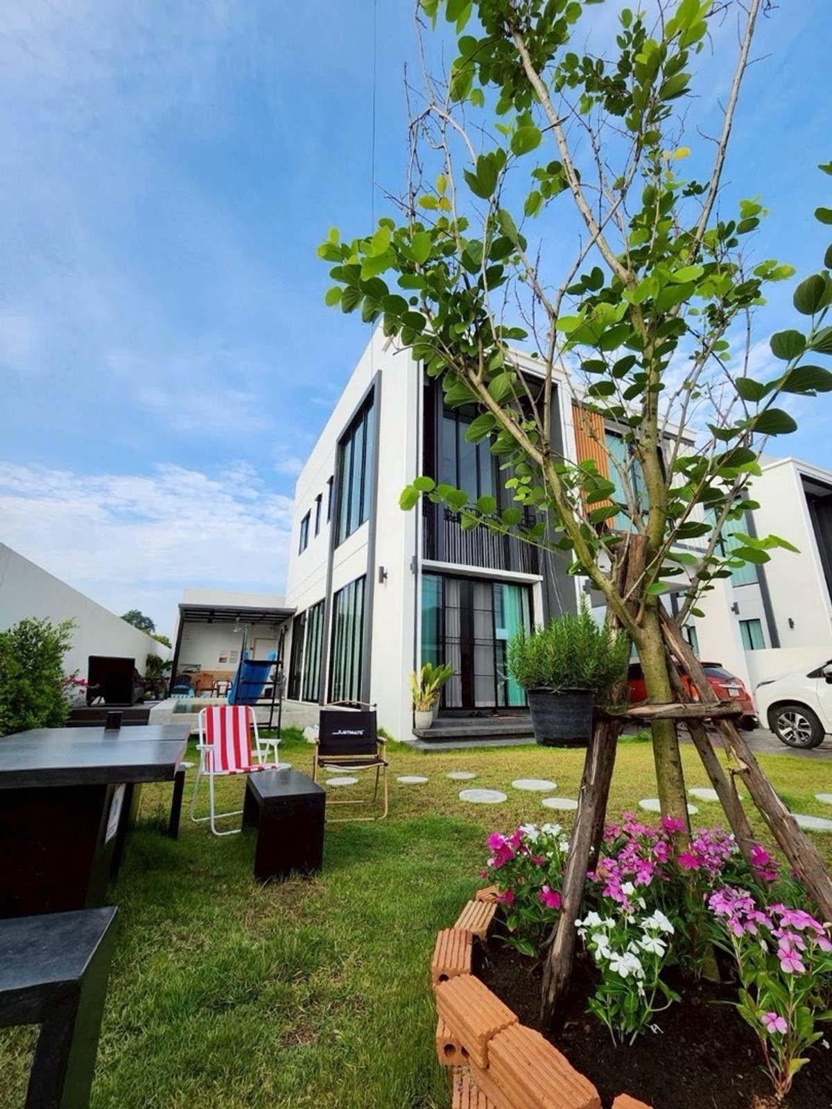 For SaleHouseChiang Mai : ✅ Urgent sale, modern style pool villa, near Lanna International, Hang Dong, Chiang Mai.