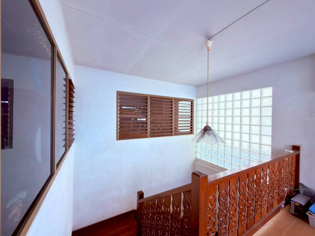 For SaleHouseSukhumvit, Asoke, Thonglor : Single house for sale, 49 sq m., Sukhumvit Soi 49/14, Khlong Tan Nuea Subdistrict, Watthana District, Bangkok, price 15,000,000 baht.