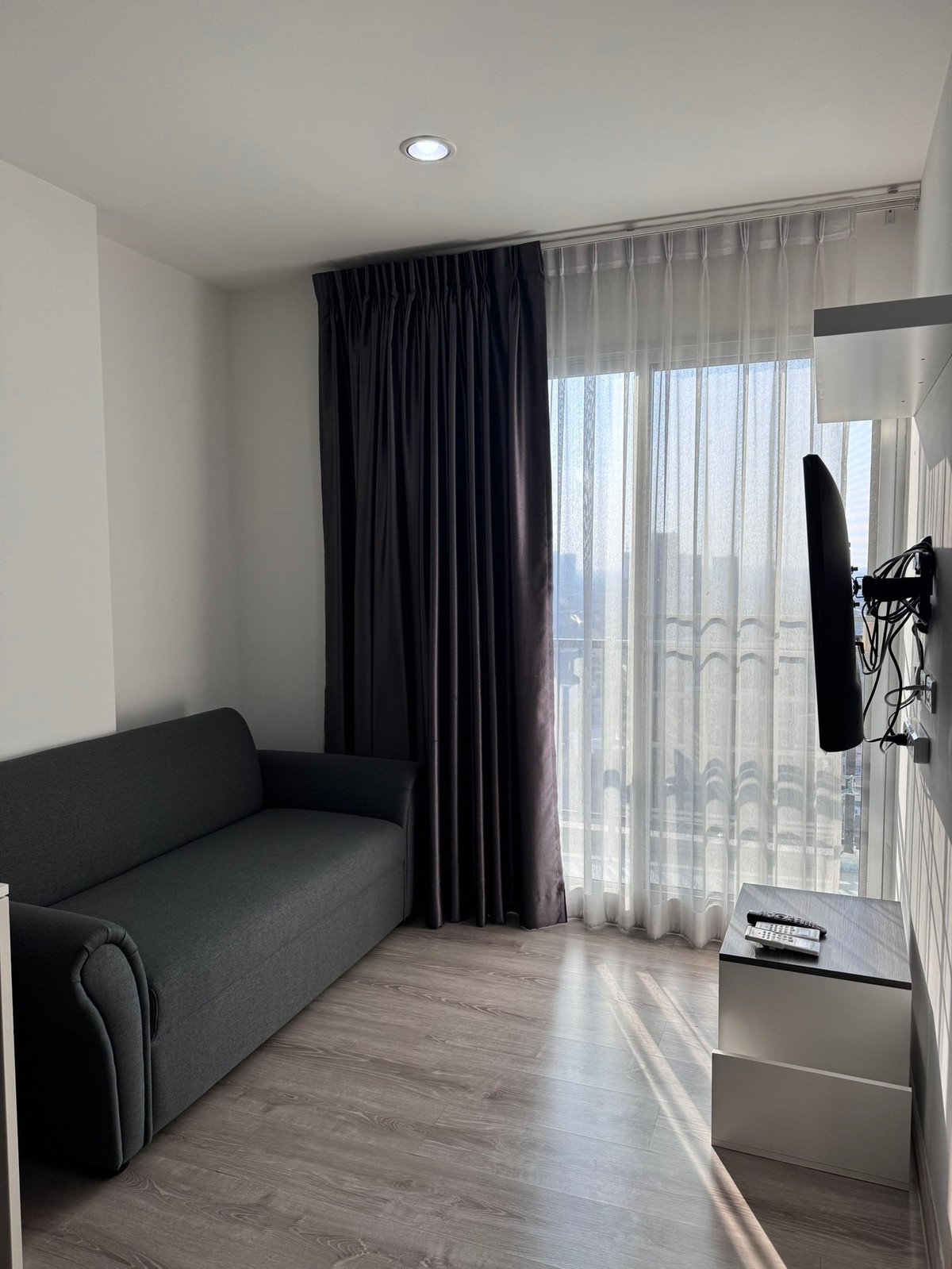 For RentCondoBang kae, Phetkasem : For Rent ✨ Chewathai Phetkasem 27 ✨ Opposite Siam University, near BTS & MRT Bang Wa. Convenient transportation.