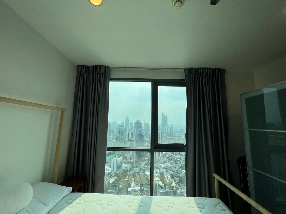 ให้เช่าคอนโดสยาม จุฬา สามย่าน : ✨ ให้เช่า Ideo Q จุฬา – สามย่าน ✨💰 ราคาเช่า : 18,000 บาท/เดือน 💖 สตูดิโอ ขนาด 28 ตร.ม. 📞 Contact : Aomam (Agent) Tel./Line ID : 095-587-1692 WhatsApp : +66 95 587 1692