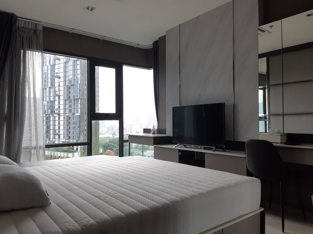 For SaleCondoSukhumvit, Asoke, Thonglor : Urgent sale, condo near BTS Thonglor, two bedrooms, very good price, good high floor, beautiful open view, corner room.