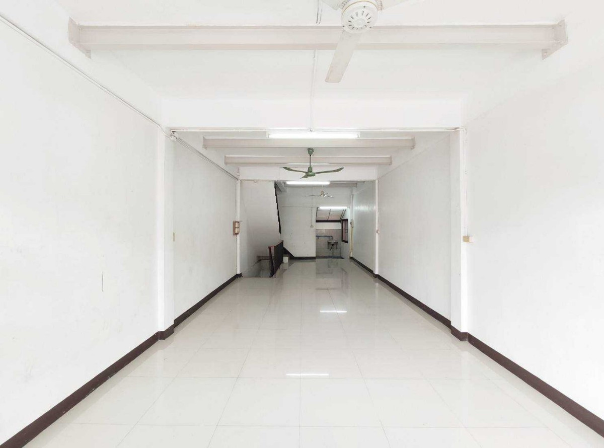 For SaleShop HouseBang kae, Phetkasem : Building for sale, commercial building, 3 and a half floors, Soi Phetkasem 48, Intersection 45, area 16 sq m, to fill the area of ​​Bangkok, Phasi Charoen.