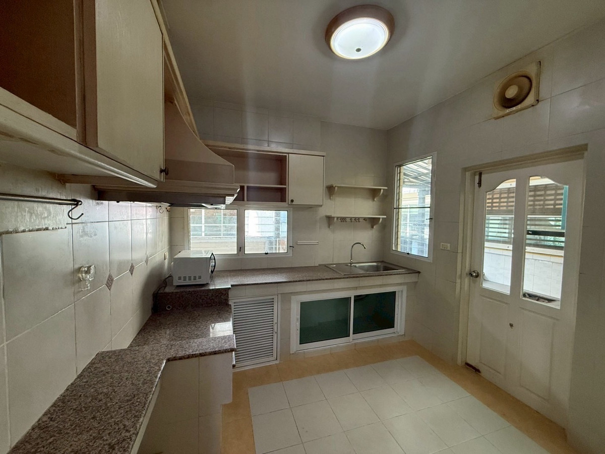 ให้เช่าบ้านสมุทรปราการ สำโรง : ให้เช่า บ้านเดี่ยว นันทวัน ศรีนครินทร์ 