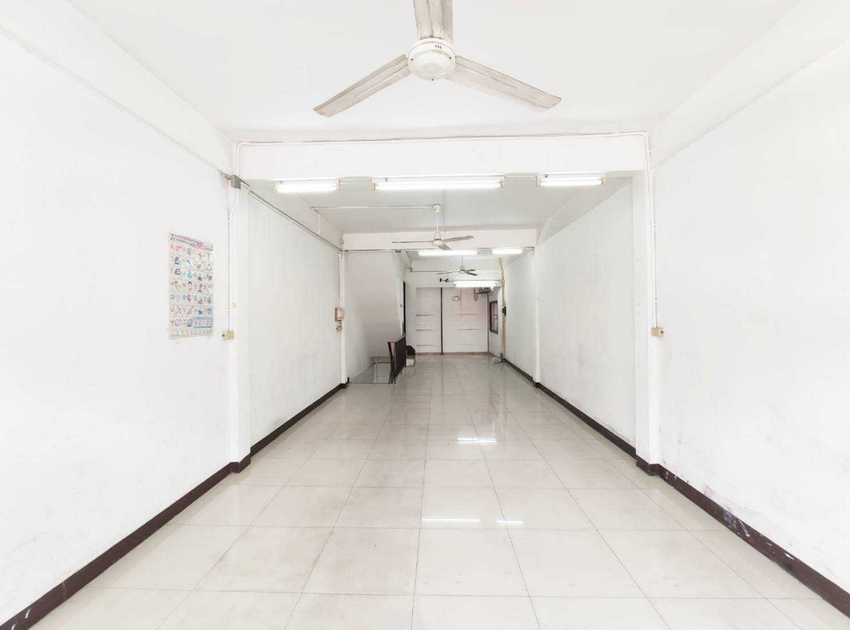 For SaleShop HouseBang kae, Phetkasem : Building for sale, commercial building, 3 and a half floors, Soi Phetkasem 48, Intersection 45, area 16 sq m, to fill the area of ​​Bangkok, Phasi Charoen.