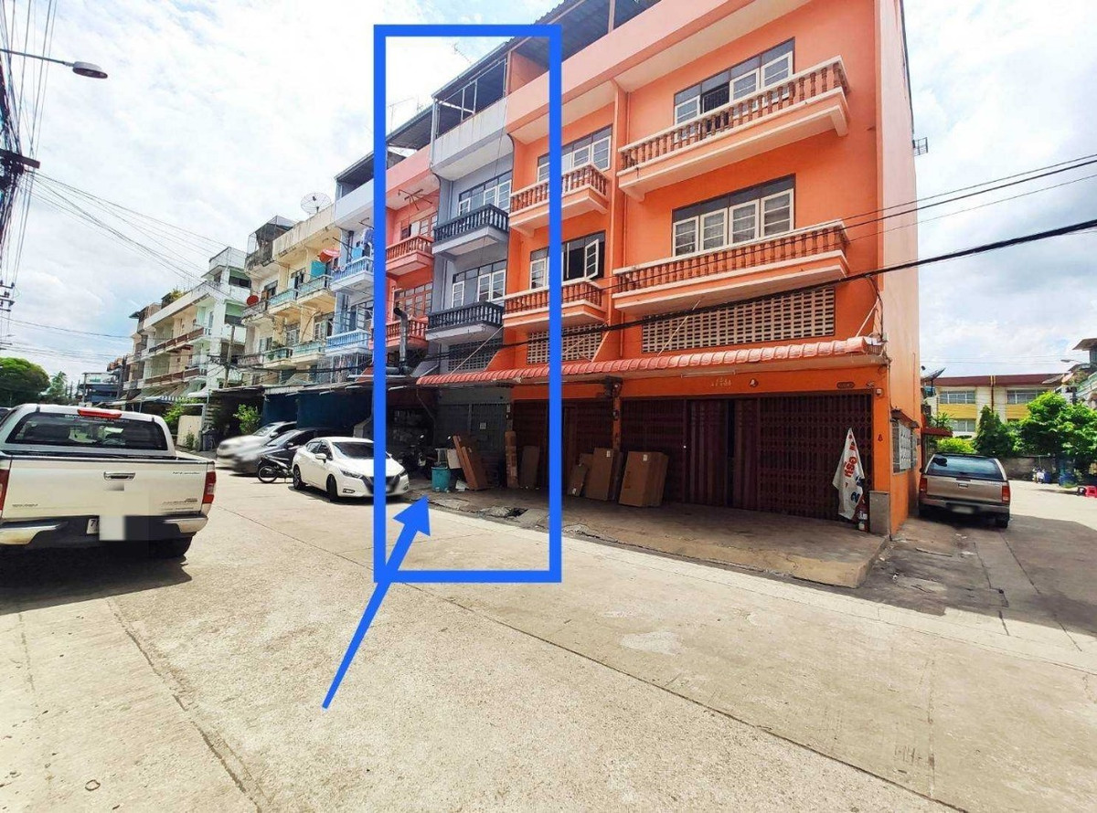 For SaleShop HouseBang kae, Phetkasem : Building for sale, commercial building, 3 and a half floors, Soi Phetkasem 48, Intersection 45, area 16 sq m, to fill the area of ​​Bangkok, Phasi Charoen.