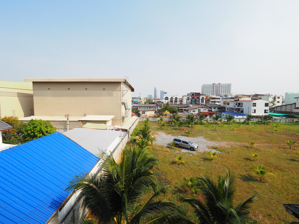 For RentTownhomeRama3 (Riverside),Satupadit : 4 Storey shophouse newly renovated in Rama 3 Road