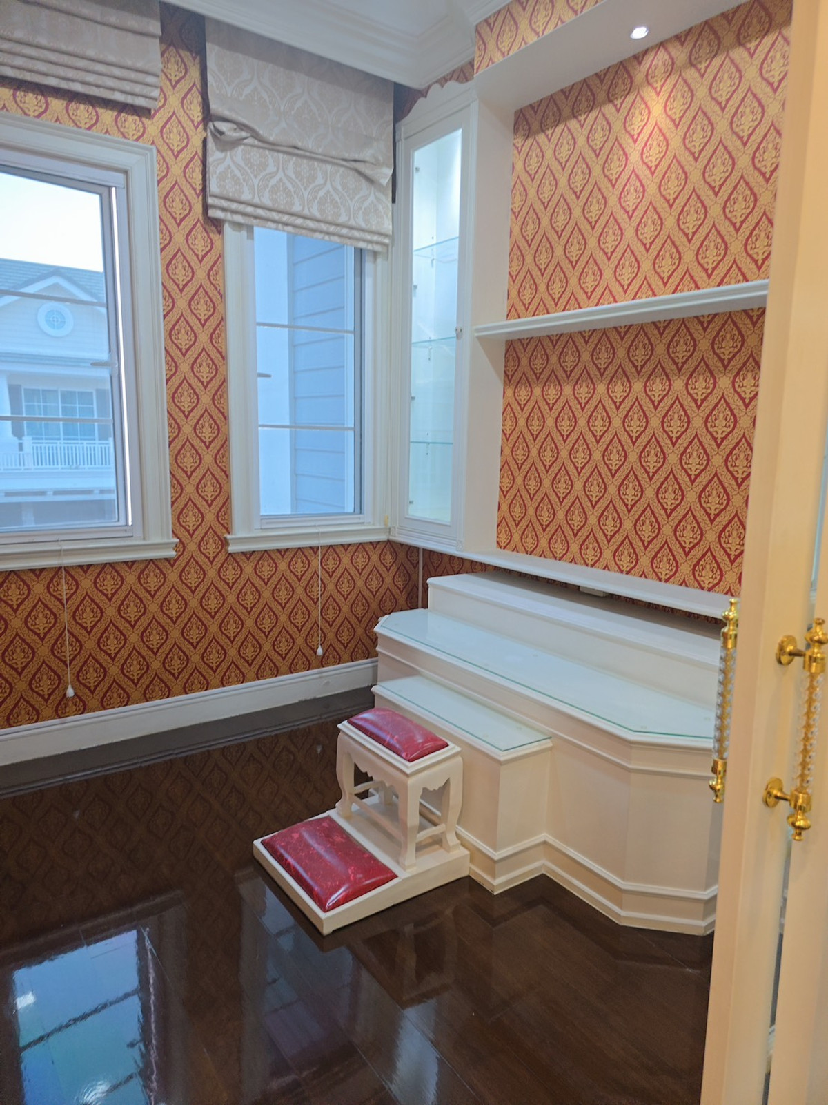 ขายบ้านบางนา แบริ่ง ลาซาล : นาราสิริ บางนา / 4 ห้องนอน (ขาย), Narasiri Bangna / 4 Bedrooms (FOR SALE) YOK003