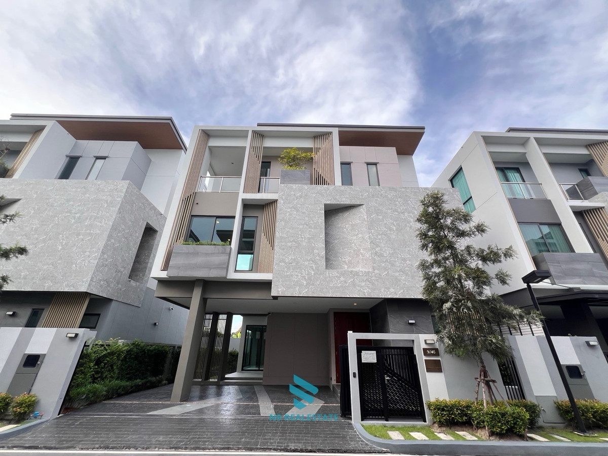 For SaleHouseNawamin, Ramindra : Shock Price! Lost 9 million 🔥 3-story luxury house, most private society on Kaset-Nawamin ✨ Best price in the project! Only 28.9 million!!!