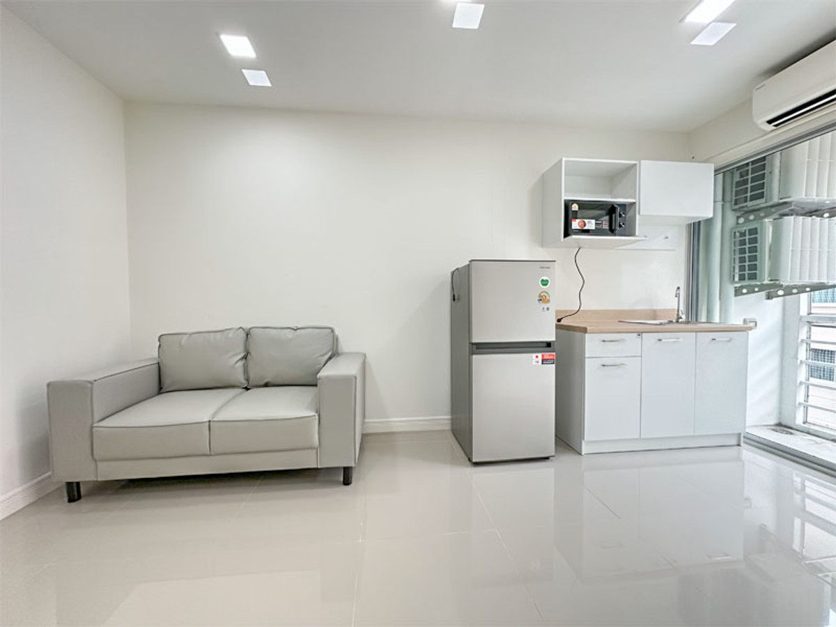 ให้เช่าคอนโดพระราม 2 บางขุนเทียน : SMART CONDO พระราม 2 รีโนเวทใหม่ทั้งห้อง ราคาสุดคุ้ม เพียง 6,500 บาท!