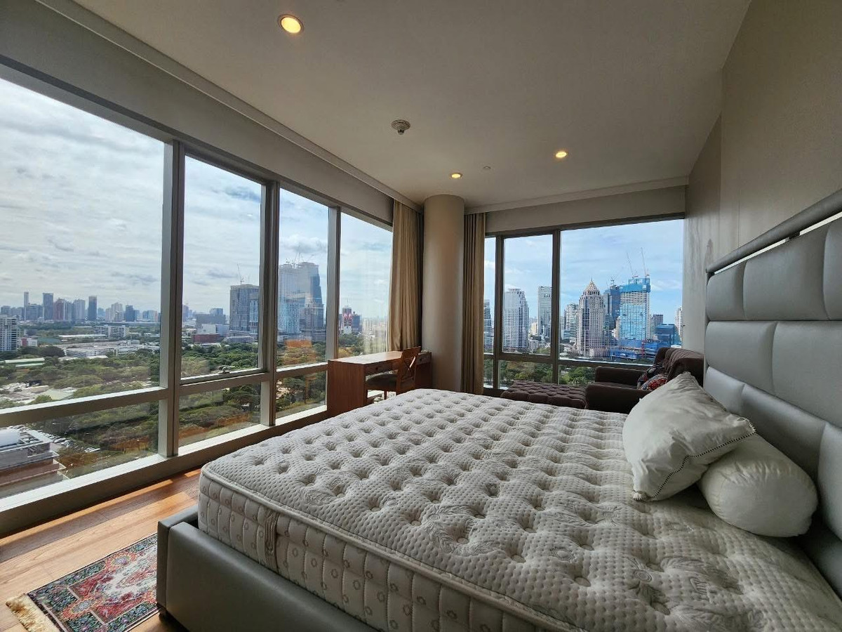 คอนโดวิทยุ ชิดลม หลังสวน : 🍃ขาย/ให้เช่าคอนโดDuplexฟรีโฮลด์ที่ 185 ราชดำริ 5 ห้องนอน ห้องใหญ่ เฟอร์นิเจอร์ครบ บนถนนราชดำริ มีพื้นที่ใช้สอย 339.12 ตร.ม. 