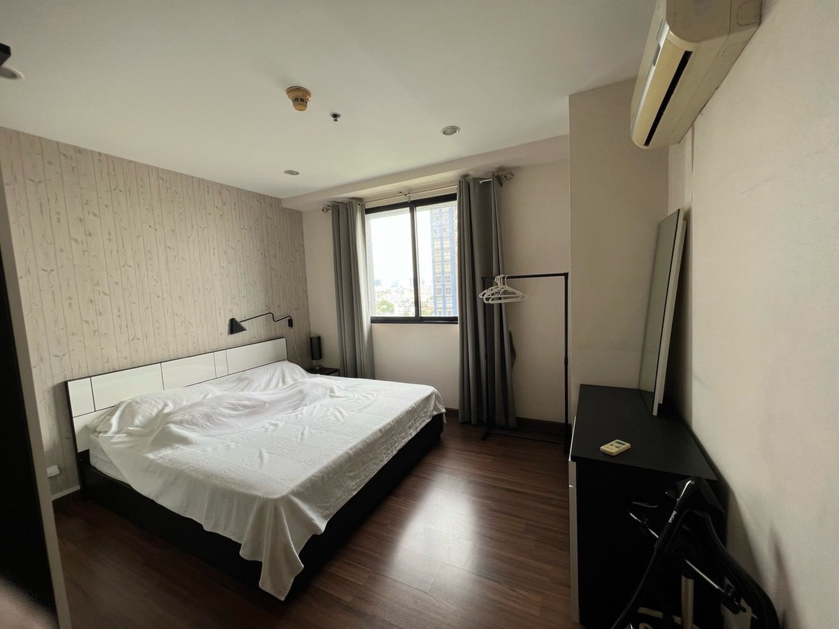 ขายคอนโดอ่อนนุช อุดมสุข : คอนโดวิสต้าการ์เด้น ขายด่วน คอนโด 1 ห้องนอน 1 ห้องน้ำ
- ชั้น 10 พื้นที่ 44 ตรม ติดต่อเจ้าของโดยตรง 0811466691 or Line:jibbie_nareen