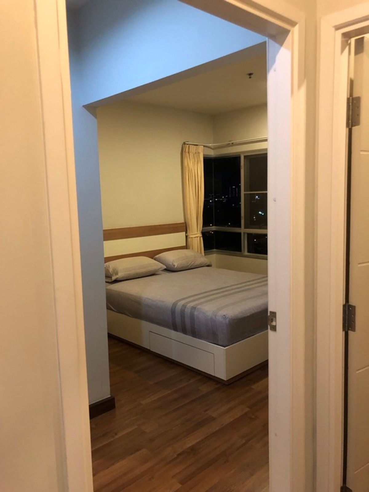 ขายคอนโดรัตนาธิเบศร์ สนามบินน้ำ พระนั่งเกล้า : 💖💖ขาย ราคาถูก Centric Tiwanon Station / 2 ห้องนอน 2 ห้องน้ำ มี ระเบียง ราคาเพียง 4.1 ล้านบาท// สนใจสอบถามได้นะคะ  LINE  ID = atfirm2010  💖💖