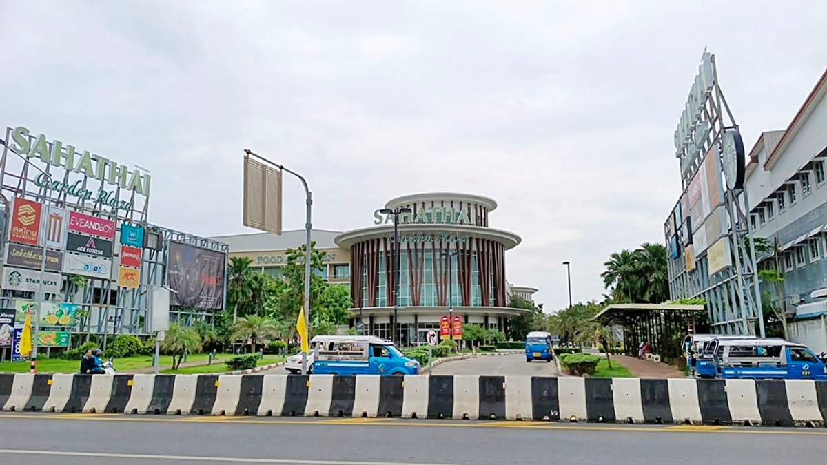 For RentRetail SpaceKoh Samui, Surat Thani : Community Mall Space for Rent at Heart of Suratthani Suitable for Restaurants, Aesthetic/Medical Clinics, Spa, among Major Schools and Hospitals.