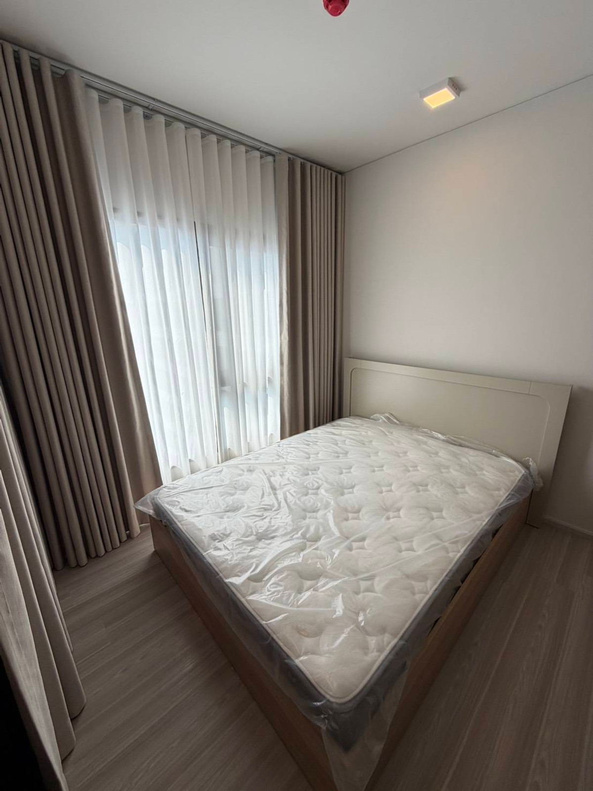 For RentCondoWongwianyai, Charoennakor : *** Condo for rent: Quintara MhyDen Pho Nimit, next to BTS Pho Nimit new room ***