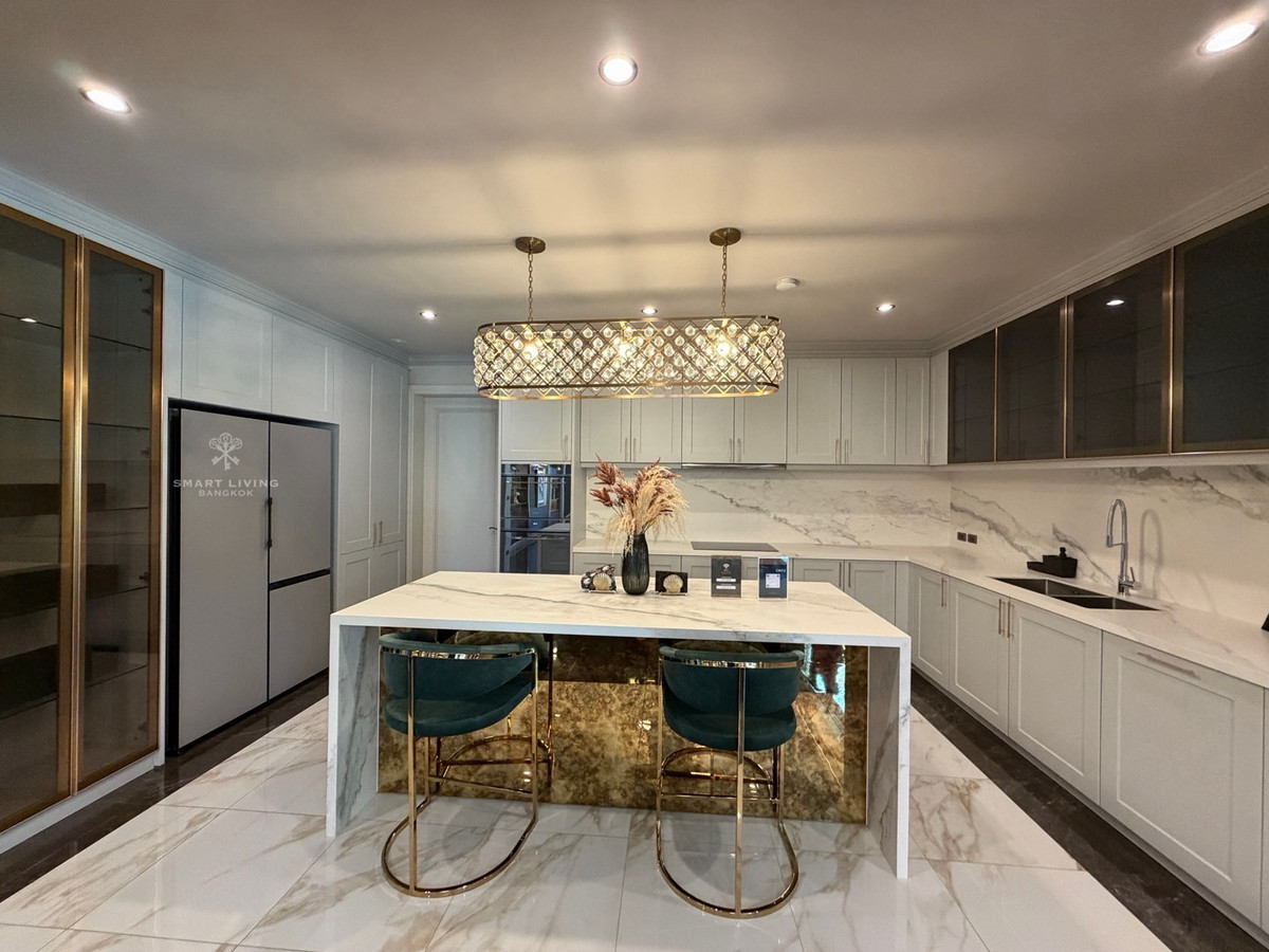 ขายบ้านแจ้งวัฒนะ เมืองทอง : บ้านหรูพร้อมลิฟต์ส่วนตัวและสระว่ายน้ำ ที่นิชดา โอนิกซ์ บ้านเดี่ยวกว้างขวาง ออกแบบในสไตล์ Art Deco หรูหรา สร้างด้วยวัสดุนำเข้าระดับพรีเมียม