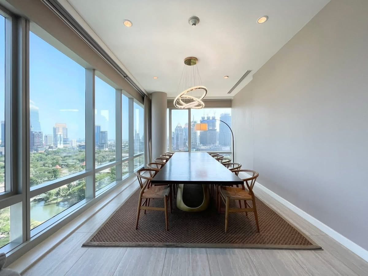 คอนโดวิทยุ ชิดลม หลังสวน : 🍃ขาย/ให้เช่าคอนโดDuplexฟรีโฮลด์ที่ 185 ราชดำริ 5 ห้องนอน ห้องใหญ่ เฟอร์นิเจอร์ครบ บนถนนราชดำริ มีพื้นที่ใช้สอย 339.12 ตร.ม. 