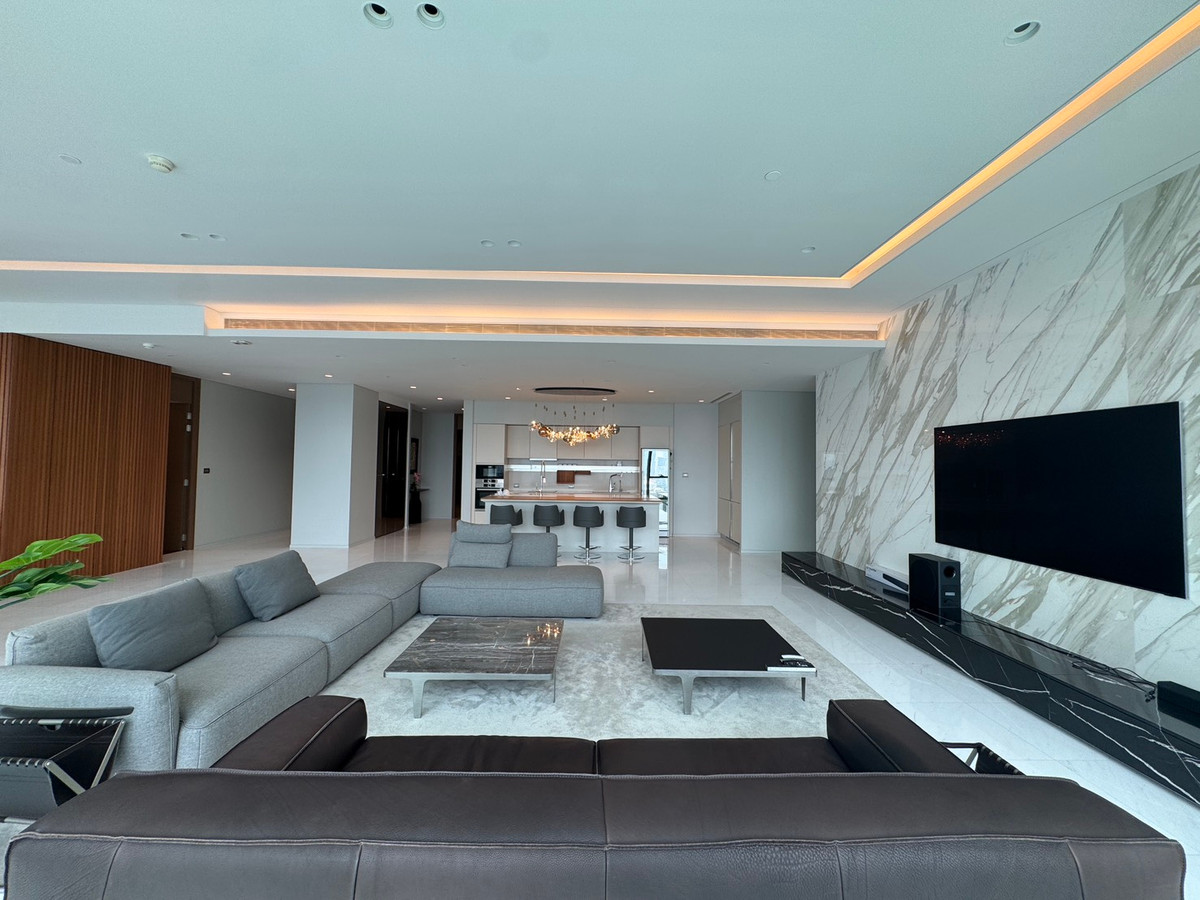 CondoWitthayu, Chidlom, Langsuan, Ploenchit : ✨For sale/rent a luxury condo at The Residences at Sindhorn Kempinski, 4 bedrooms, large space, beautifully decorated, fully furnished, large balcony, very beautiful view, near BTS Ratchadamri.