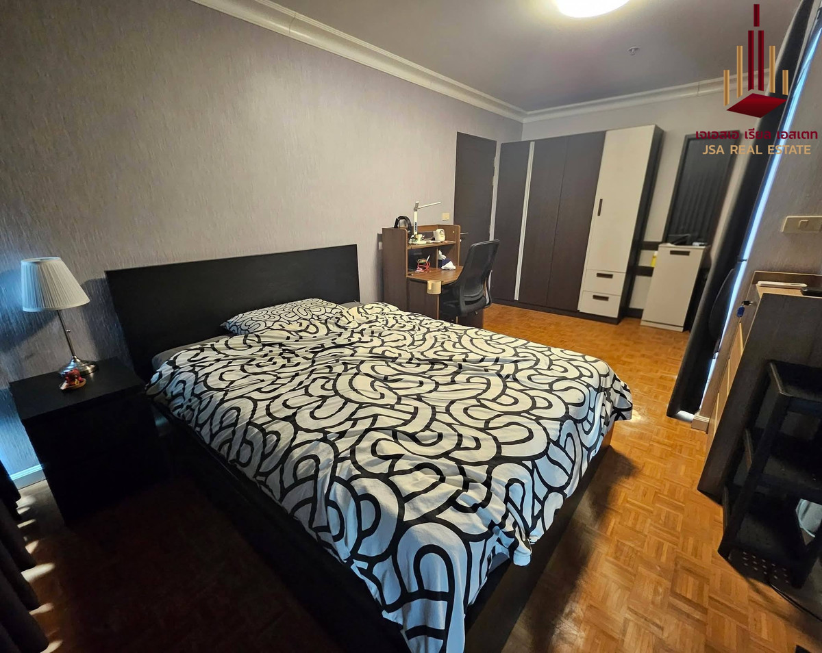 For RentCondoSilom, Saladaeng, Bangrak : ✨ For Rent: Silom Suite Condo ✨ 💰 Only 35,000 THB/month