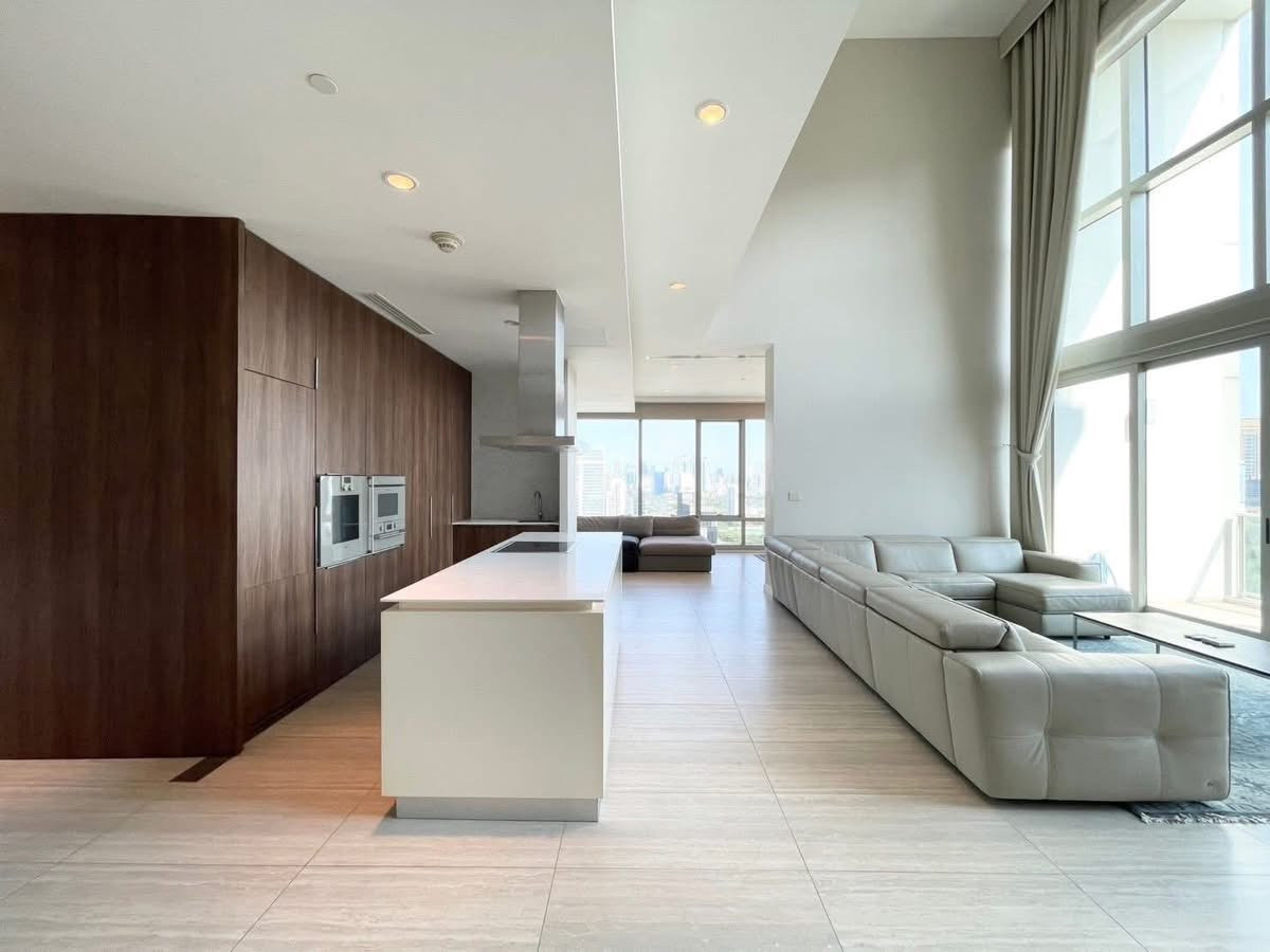 คอนโดวิทยุ ชิดลม หลังสวน : 🍃ขาย/ให้เช่าคอนโดDuplexฟรีโฮลด์ที่ 185 ราชดำริ 5 ห้องนอน ห้องใหญ่ เฟอร์นิเจอร์ครบ บนถนนราชดำริ มีพื้นที่ใช้สอย 339.12 ตร.ม. 