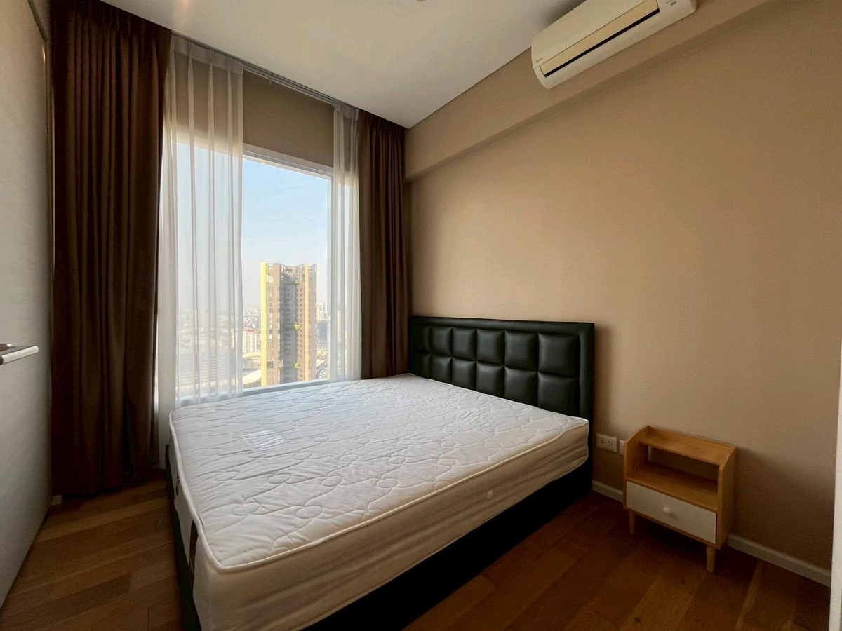 ให้เช่าคอนโดลาดพร้าว เซ็นทรัลลาดพร้าว : 🏙️ The Saint Residences – Prime Location near MRT Phahon Yothin
📍 Easy access to MRT, BTS, and major roads

