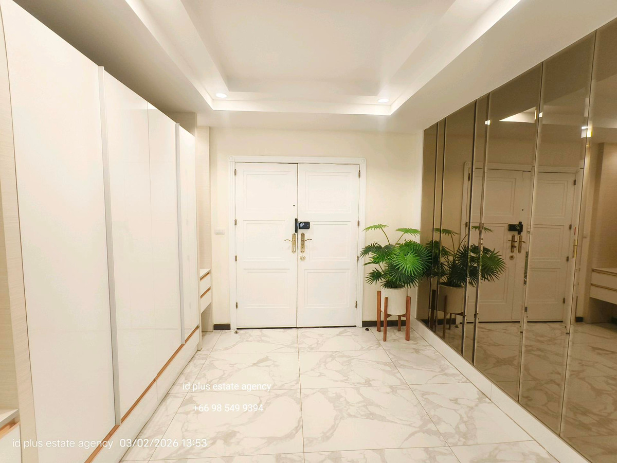 ให้เช่าคอนโดสุขุมวิท อโศก ทองหล่อ : The President Park Sukhumvit 24 Condo For Rent : Modern design for 3 bedrooms 3 bathrooms  and 1 maid room for 223 sqm. on 28th floor. With 1 fixed carparking. with Pet Friendly. Fully furnished and electrical appliances. Rental only for 80,000 / m. 