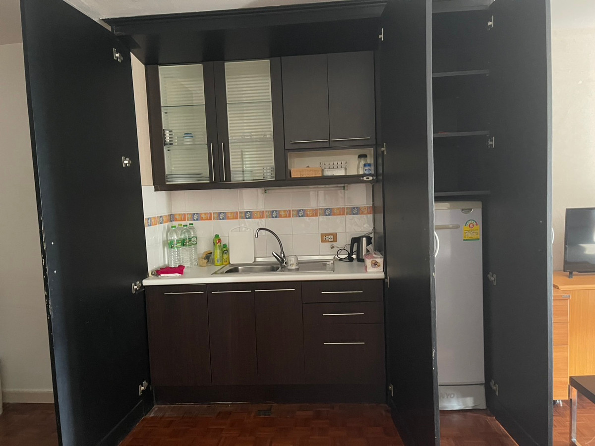 For RentCondoSilom, Saladaeng, Bangrak : Silom Suite Room for Rent (Sathorn 12)