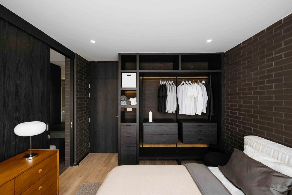 For SaleTownhomeChiang Mai : Monotown Studio house for sale, 3.5 floors, in the heart of Chiang Mai city. Ready to move in, good location, near Central Festival.