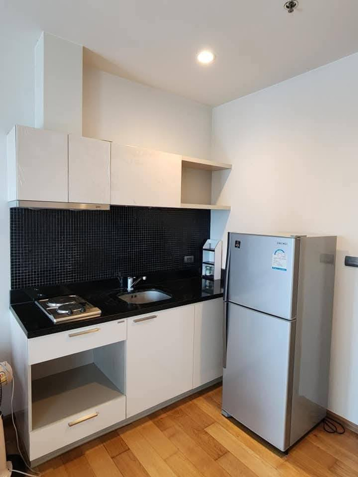 For RentCondoWongwianyai, Charoennakor : Fuse Sathorn Taksin next to BTS Wongwian Yai, available and ready for rent.