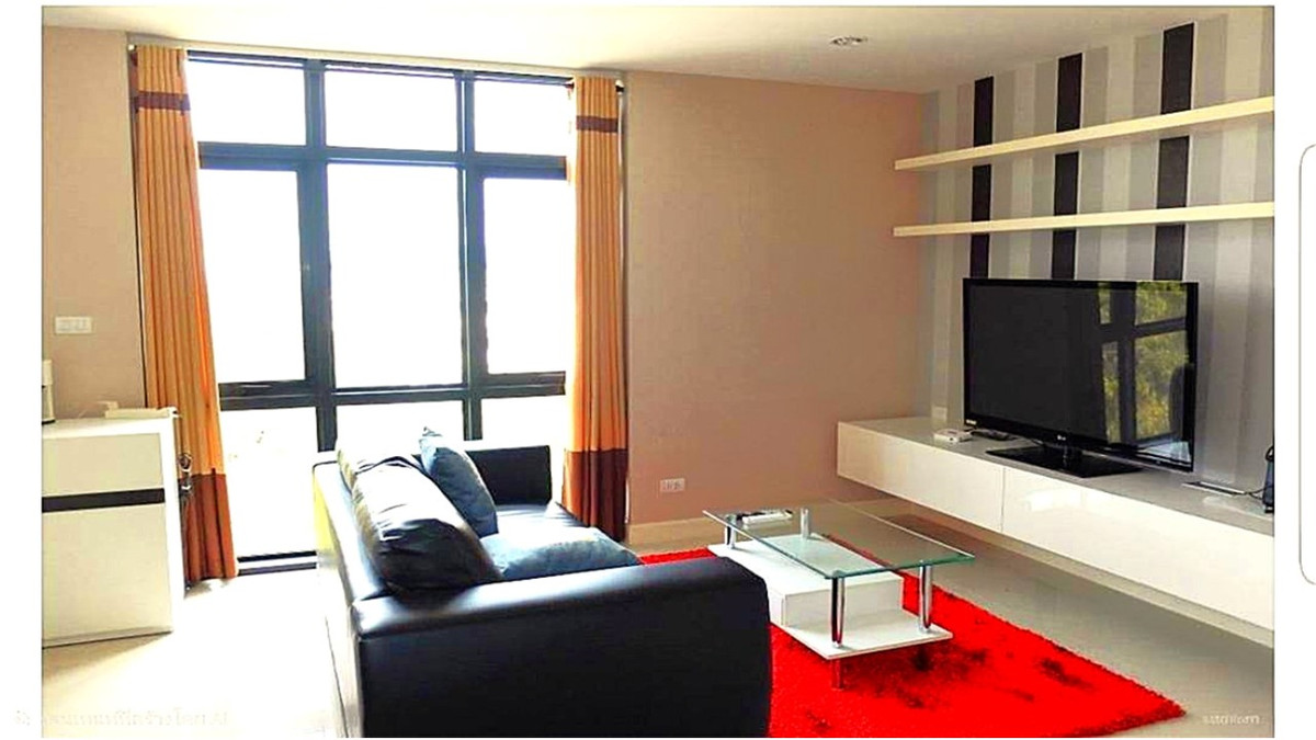 For SaleCondoChiang Mai : The Next 1 Ruamchok, best room on the 5th floor / windows on 3 sides / 360 degree view