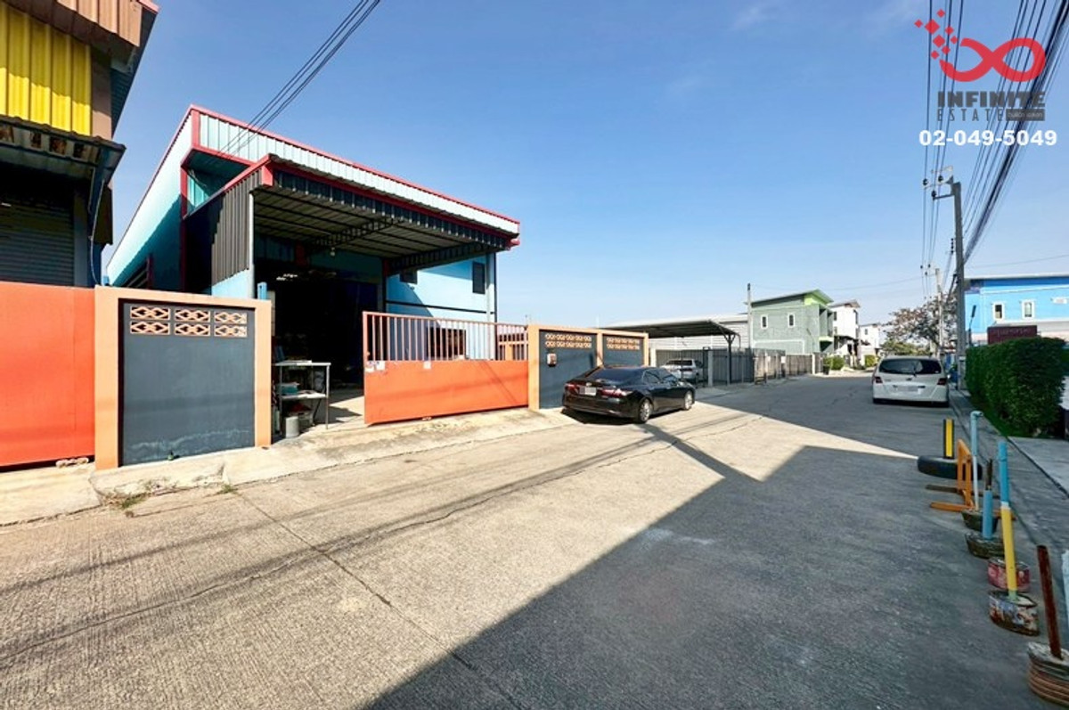 For SaleWarehouseNonthaburi, Bang Yai, Bangbuathong : Warehouse for sale, 213 sq m., 77 sq m, Wat Lat Pla Duk, Bang Khu Rat, Bang Bua Thong, Nonthaburi, selling below cost.